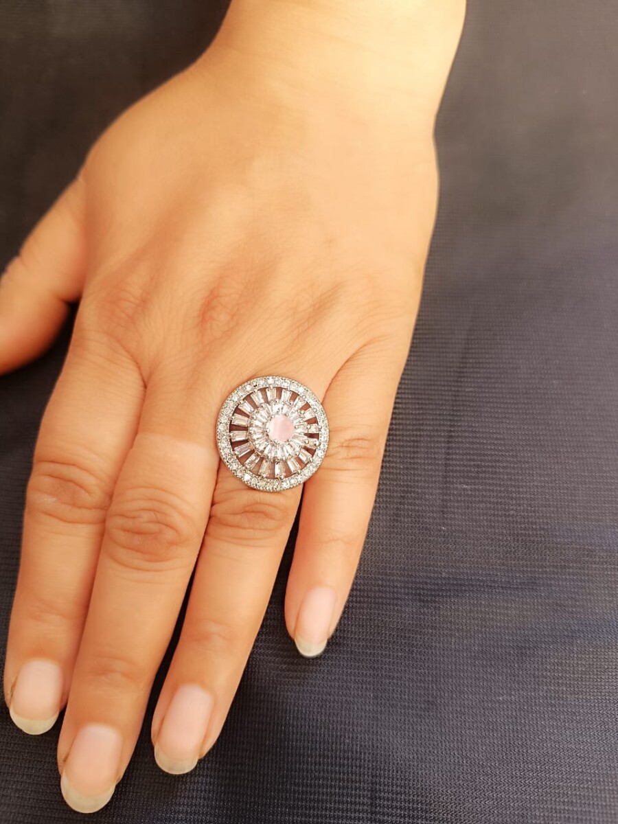 “Ellnora’s Women’s Cocktail Ring with Pink Center Stone & Halo Crystal Design”